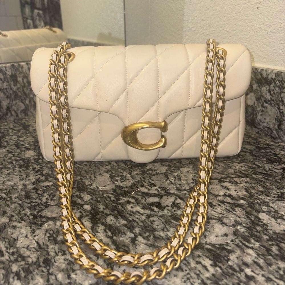Coach Quilted Tabby 26 bag - Picture 4 of 6